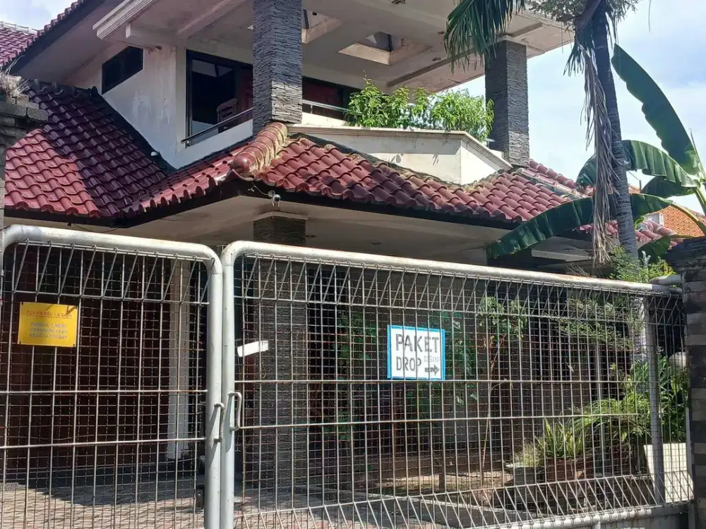 Di Jual rumah di tengah kota Sidoarjo