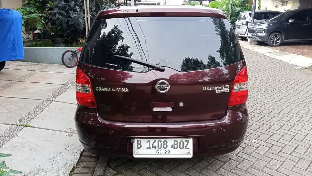 Nissan Grand livina 2011 Bensin