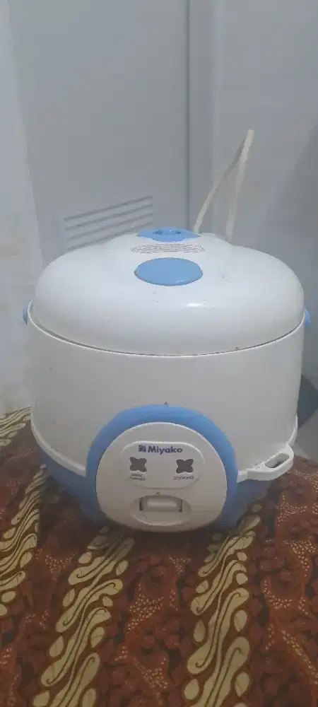 Rice Cooker Miyako
