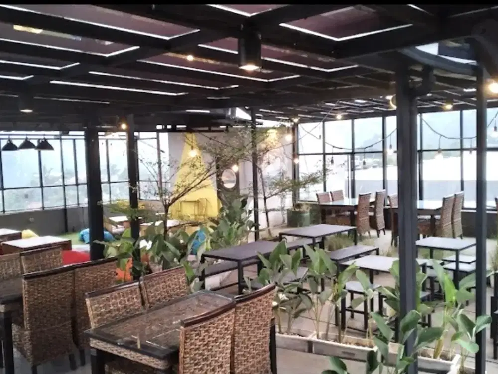 Disewakan Ruko Siap Usaha Cafe Resto di Dago Pakar Bandung Kota