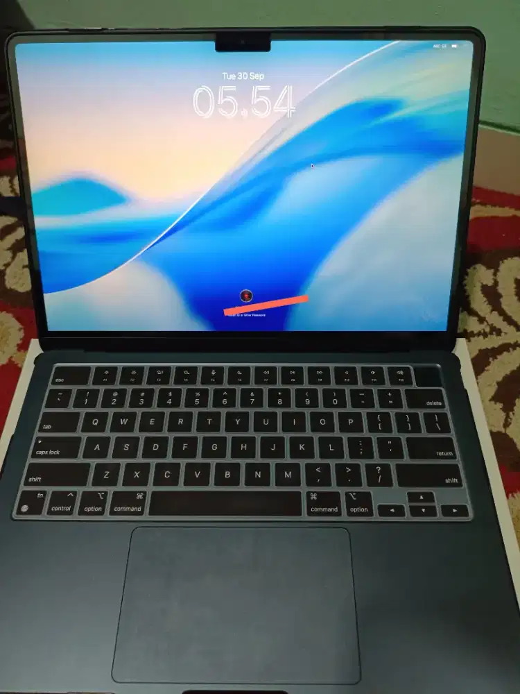 Dijual Macbook Air M2, 16/256, tahun 2025