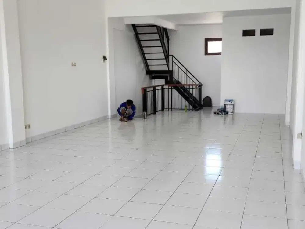 Dijual Ruko cocok untuk Usaha, Kantor di Mekar Wangi Bandung Kota