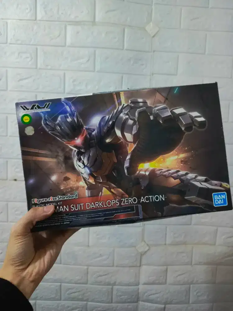 Figure Rise Standard Ultraman Suit Darklops Zero Action 1/12 Bandai