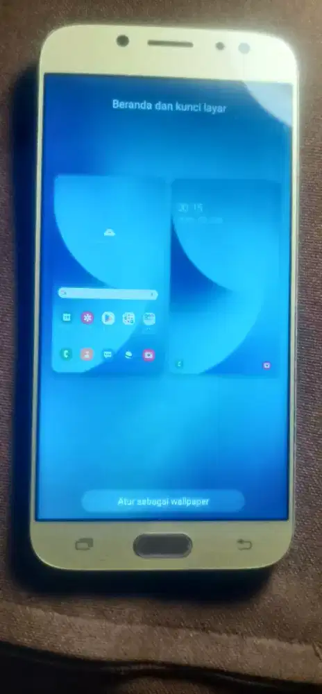 SamsungJ730-NFC-Ram3/32,BatreBaik,KameraJernih,TulangCasingOri-Gold