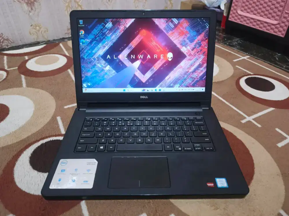 Dell Game Design Editing Core i7 7500 SSD + HDD Gpu Radeon R5
