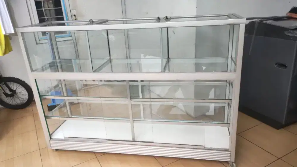 Etalase 1,5 meter Beras