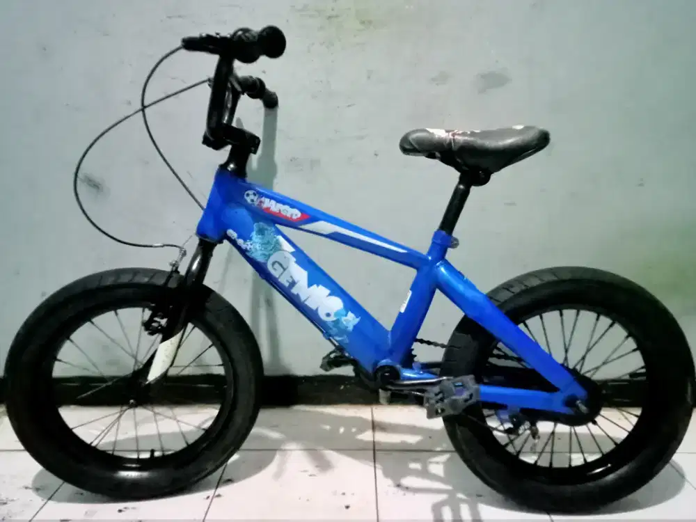 Dijual sepeda BMX GENIO JAEGER anak msih bgus ban tebal batangan keker