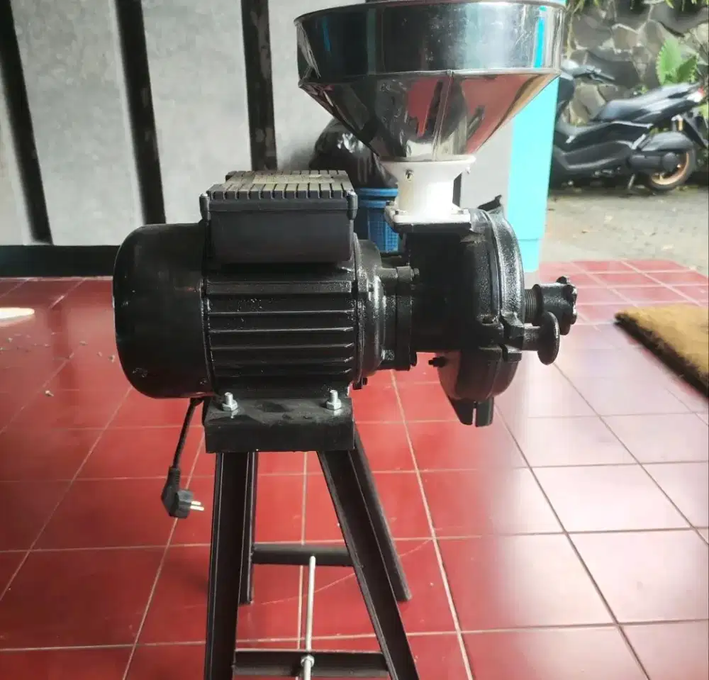 mesin grinder,penggiling, penepung yamamoto sy-150