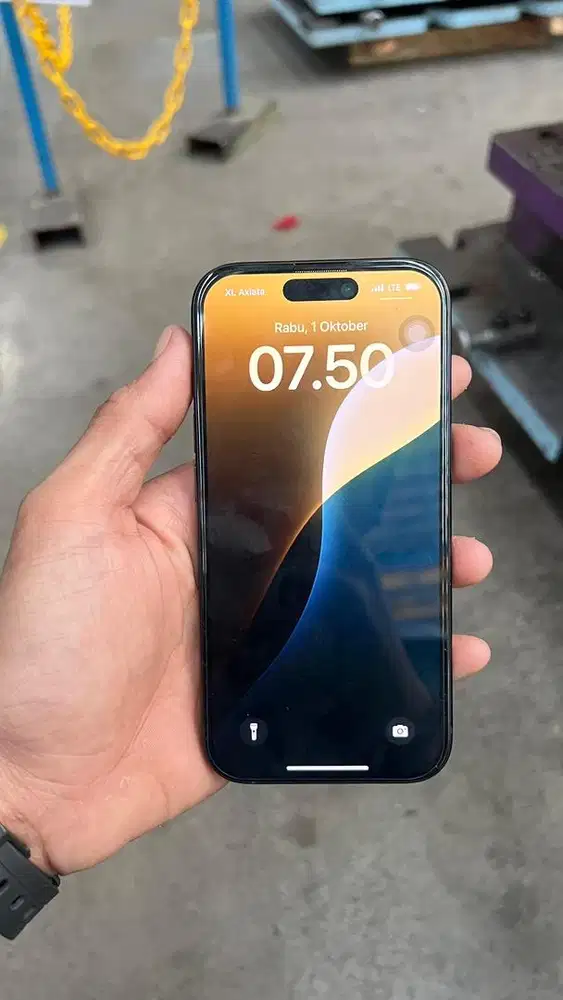 iPhone 15 Basic