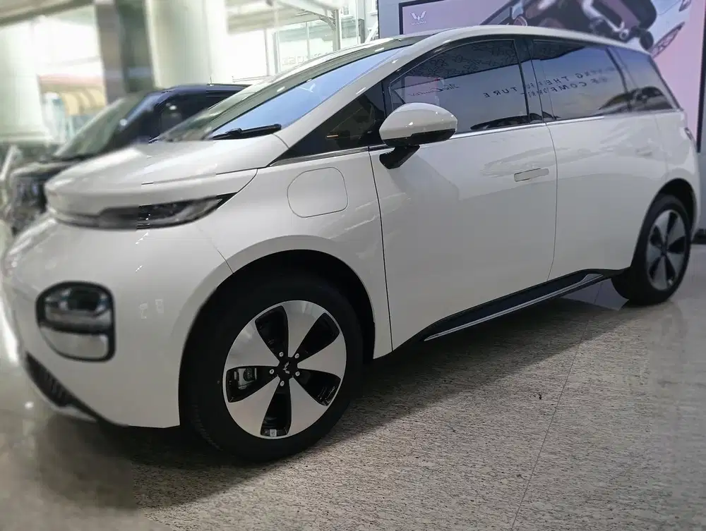 Wuling Cloud EV 2024 Listrik