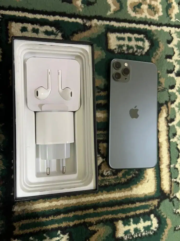 iphone 11 pro max 256gb alami baru