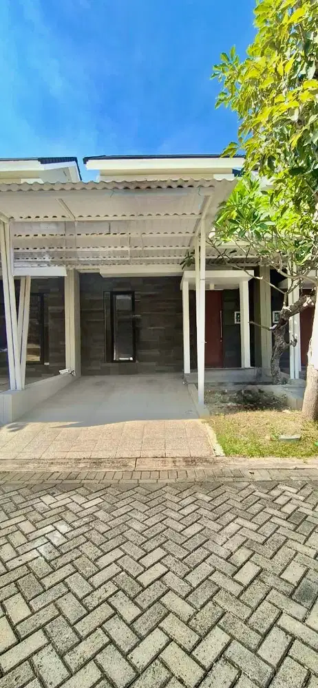 DISEWAKAN RUMAH NORTHWEST LAKE CITRALAND 2KT KOSONGAN BARU MINIMALIS