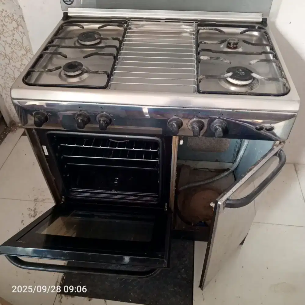 Dijual Kompor Gas 4 Tungku Ariston Bandung