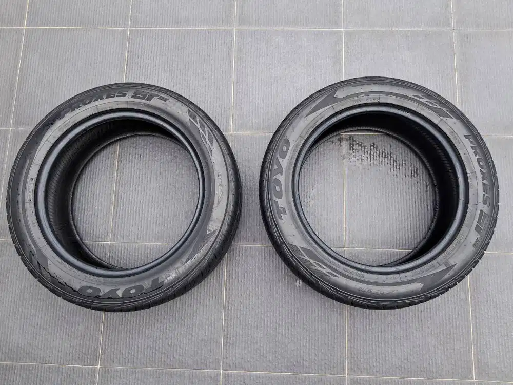 Ban TOYO PROXES ST III 225/55/R18 - BEKAS