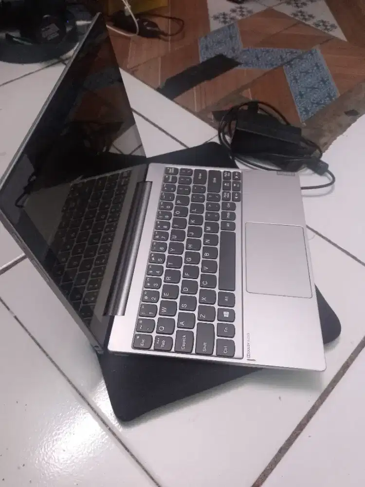 jual Lenovo  Miix 320-10|CR,ram 4GB nego