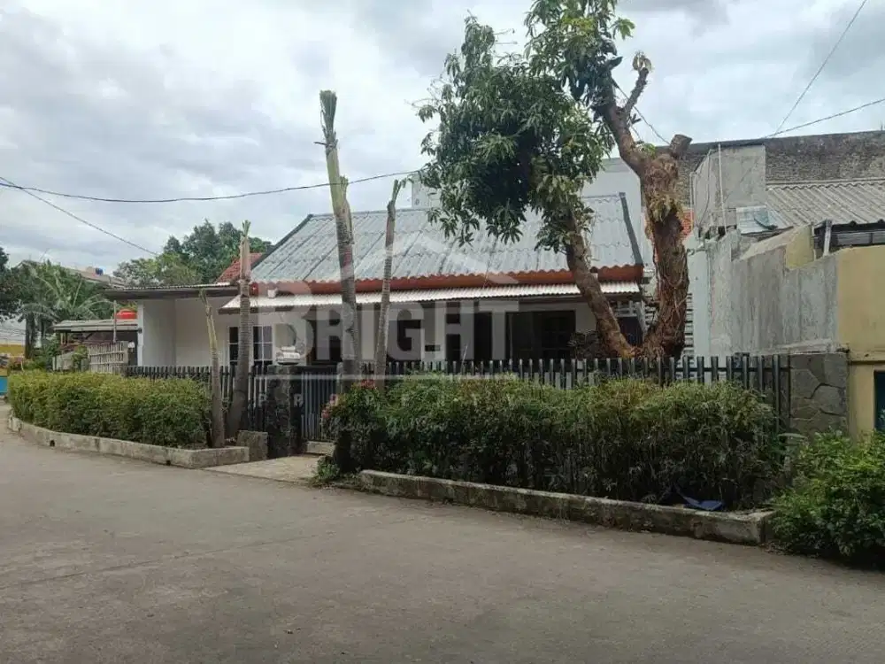 Disewakan Rumah Luas Nyaman Asri di Kebayoran Lama Jakarta Selatan