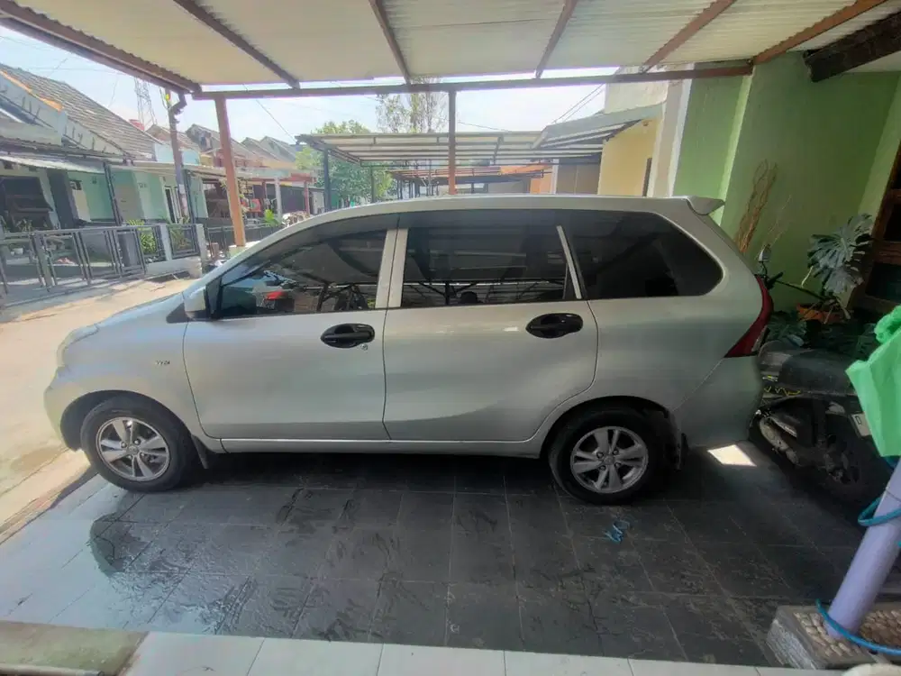 Toyota Avanza 2012 Bensin
