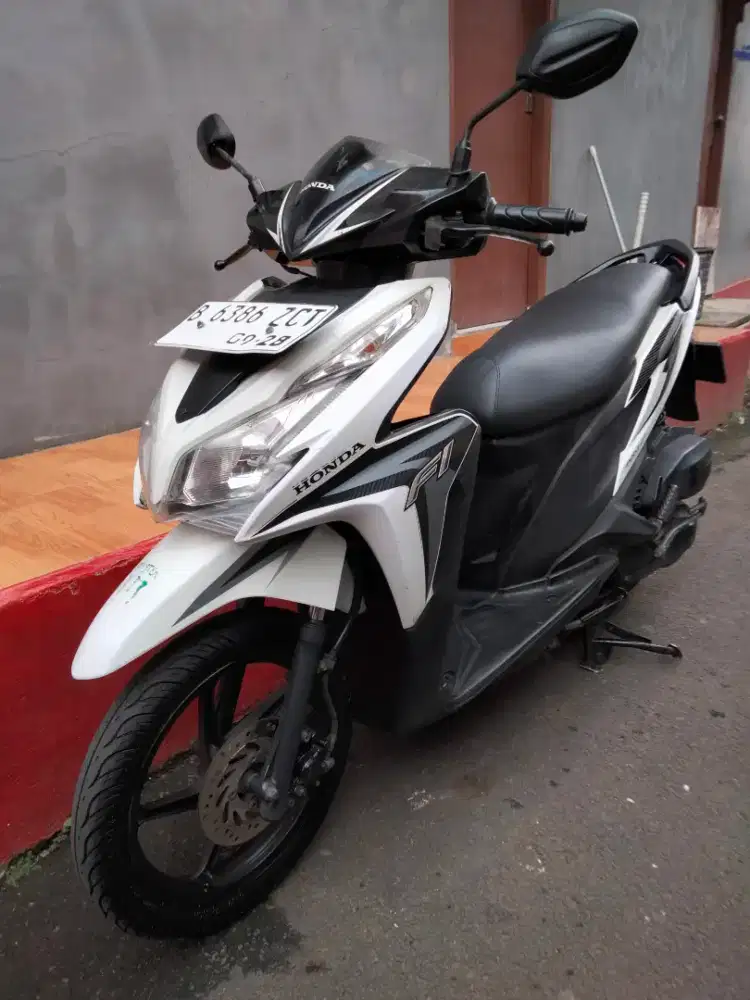 Honda Vario 125 KZR Gress tahun 2013 pajak hidup
