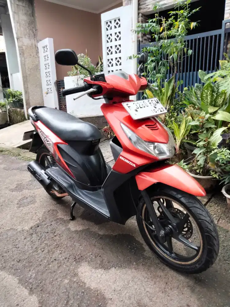 Honda Beat karburator Gress tahun 2010 pajak hidup