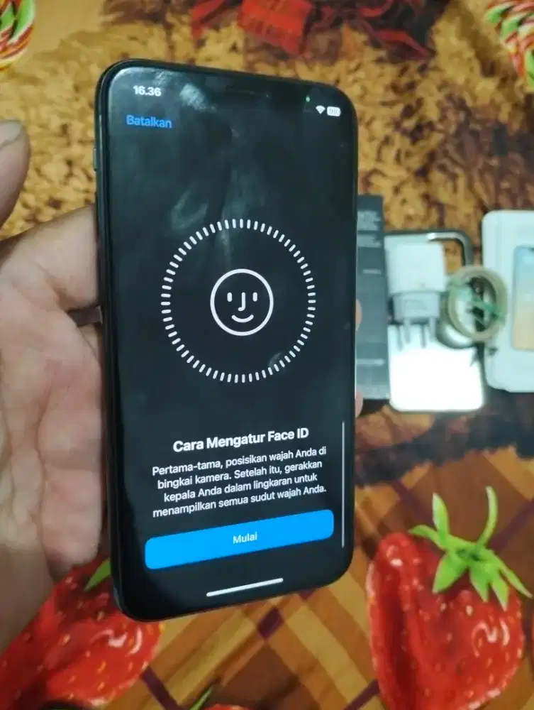 iPhone 11 pro. 64. All operator