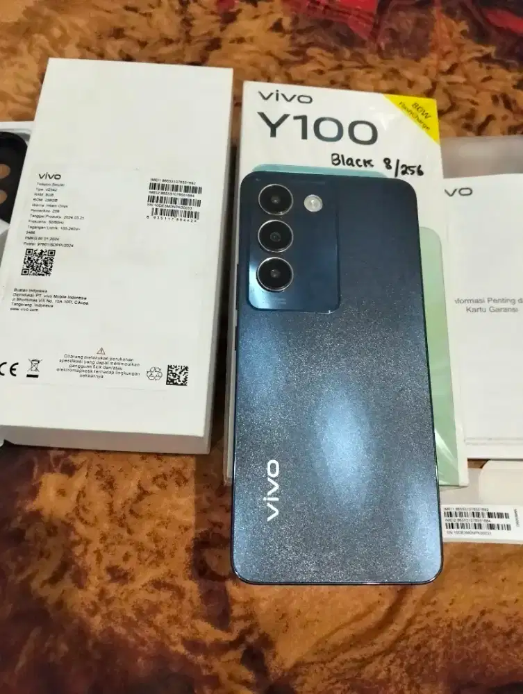 Vivo Y100. 8/256. No minus