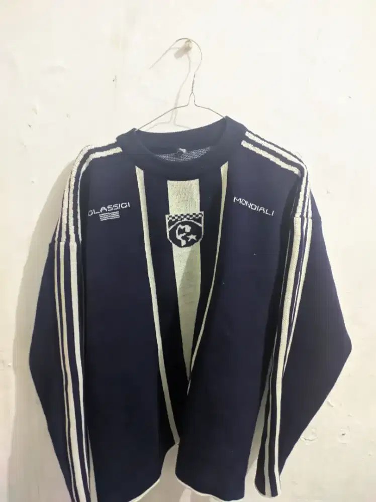 Sweater boxy rajut
