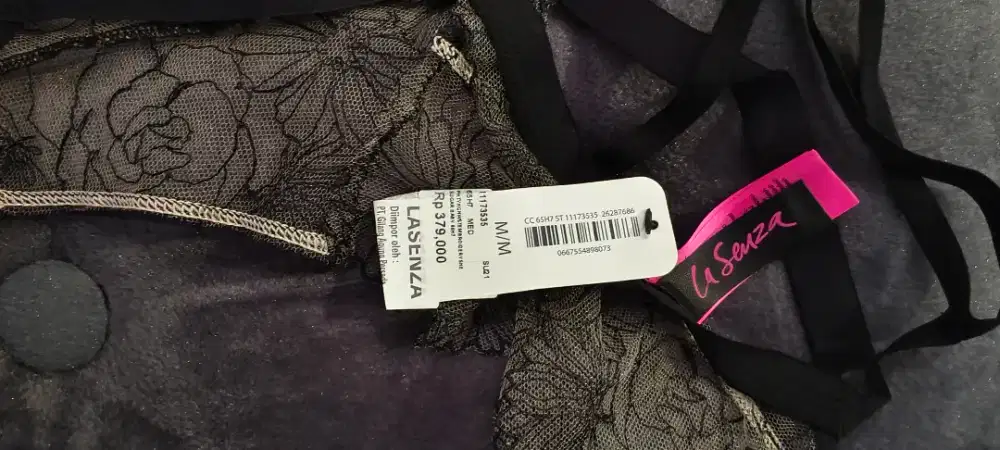 Sale! Brand new with tag Original LaSenza Gstring size M intl.