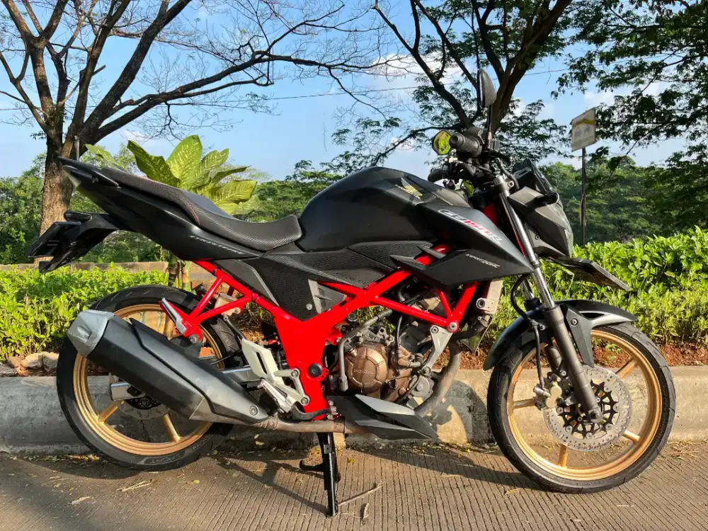HONDA CB TAHUN 2018 SIAP PAKEK MOTOR GRESS