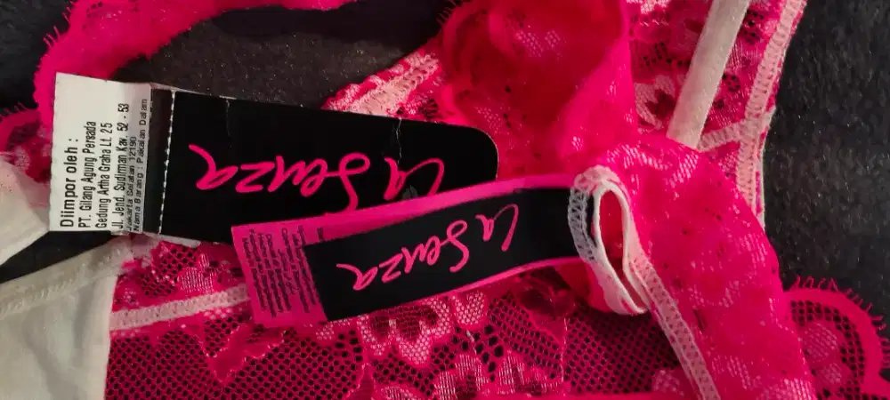 Sale! Brand new with tag Original LaSenza Thong size M intl.