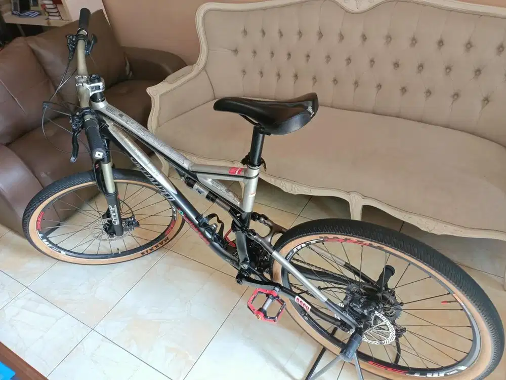 Sepeda MTB Specialized