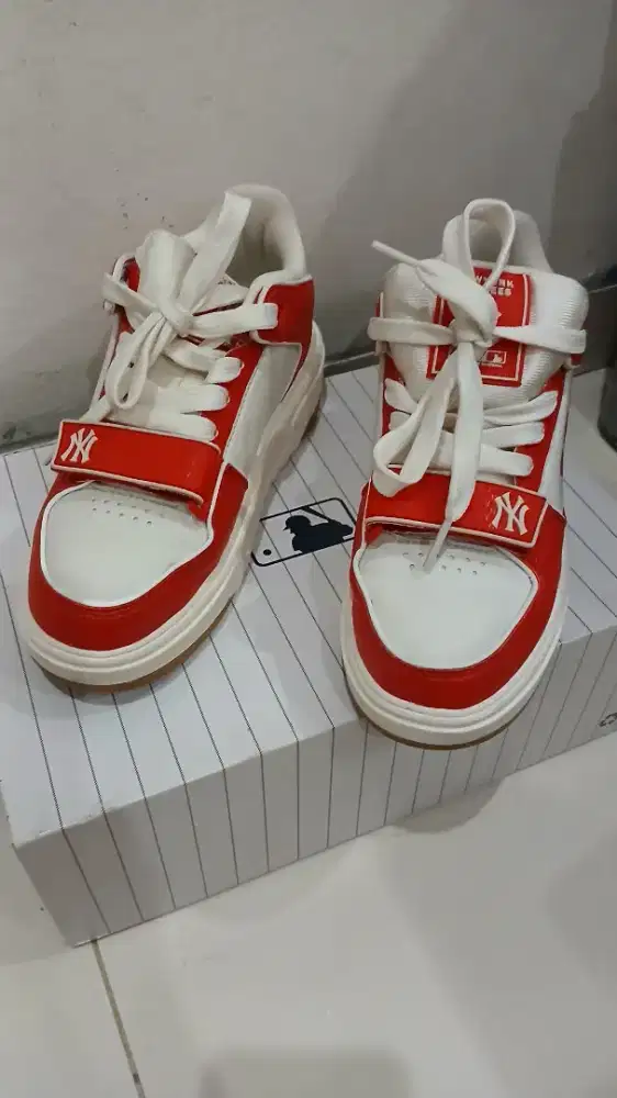 Sepatu MLB Chunky Liner Mid Saffiano 3ASXLMF3N Original size 38