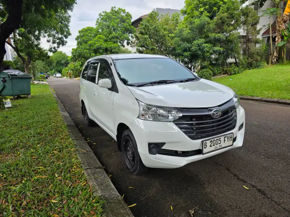 Daihatsu Xenia 1.0 M 2016 nik 2015 Barong