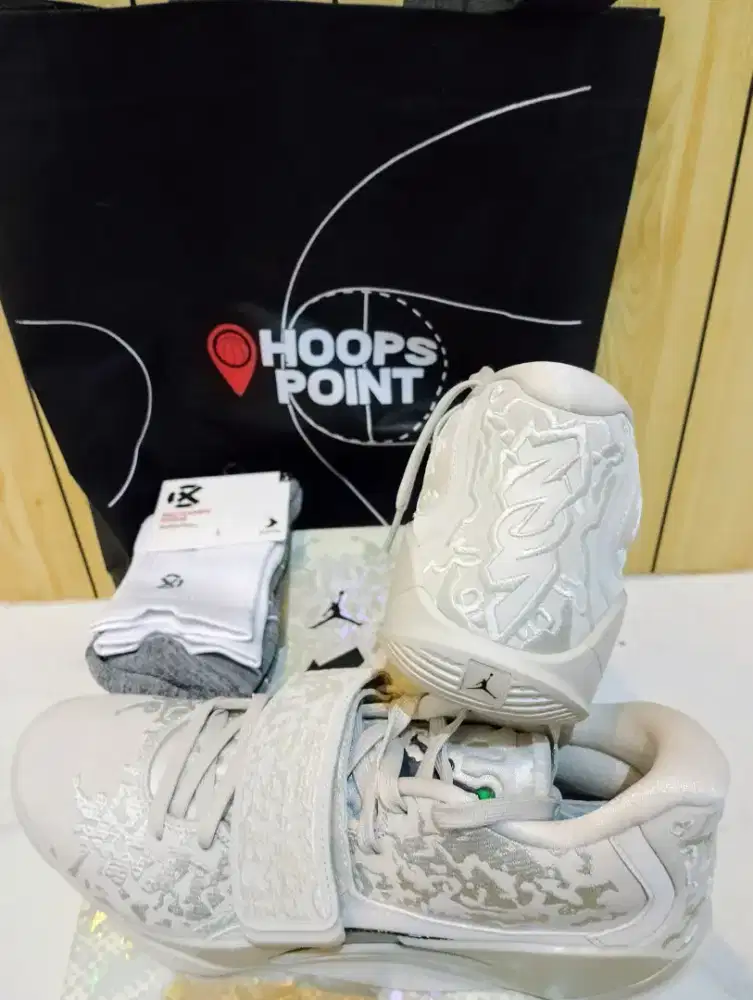 SEPATU BASKET JORDAN ZION 3 SE