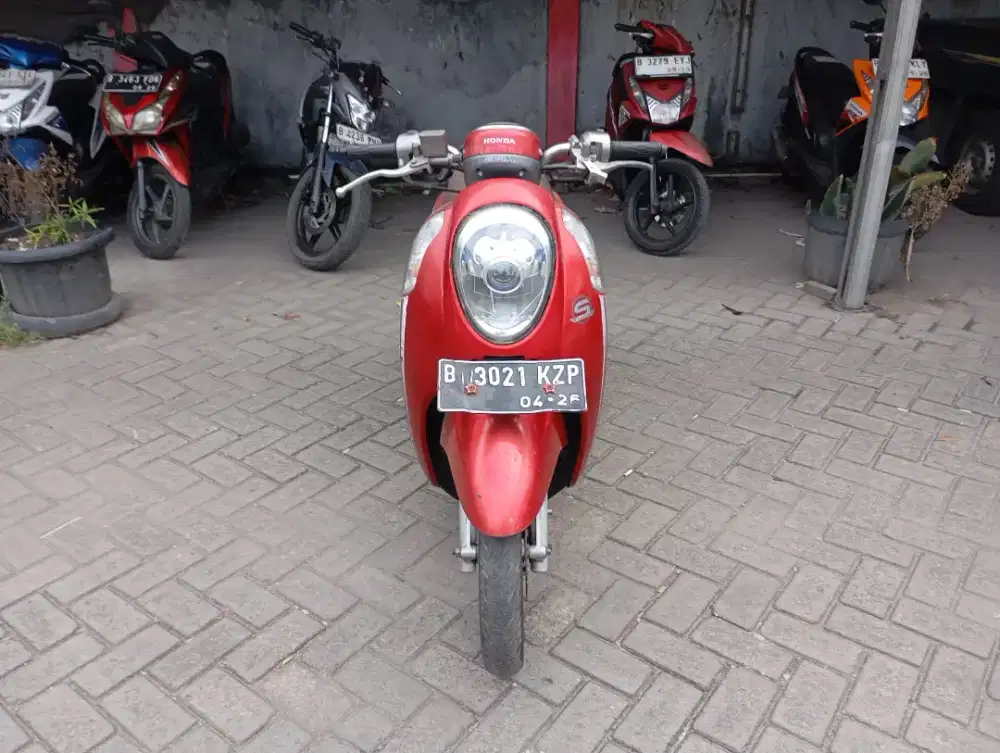 Scoopy esp tahun 2016.Ss lengkap