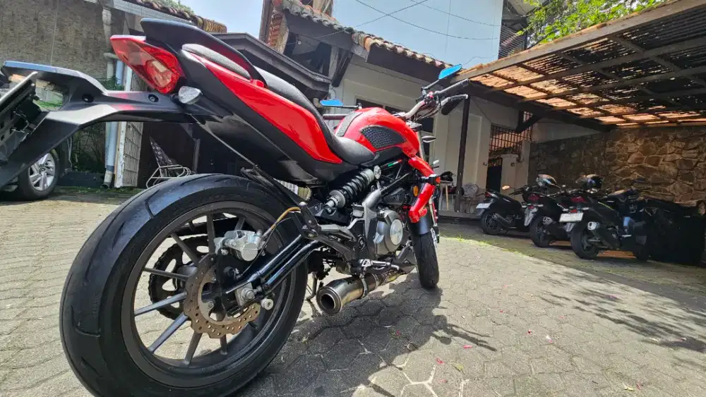 Benelli TNT 249s Tahun 2019 SUPER LOW KM blhtt