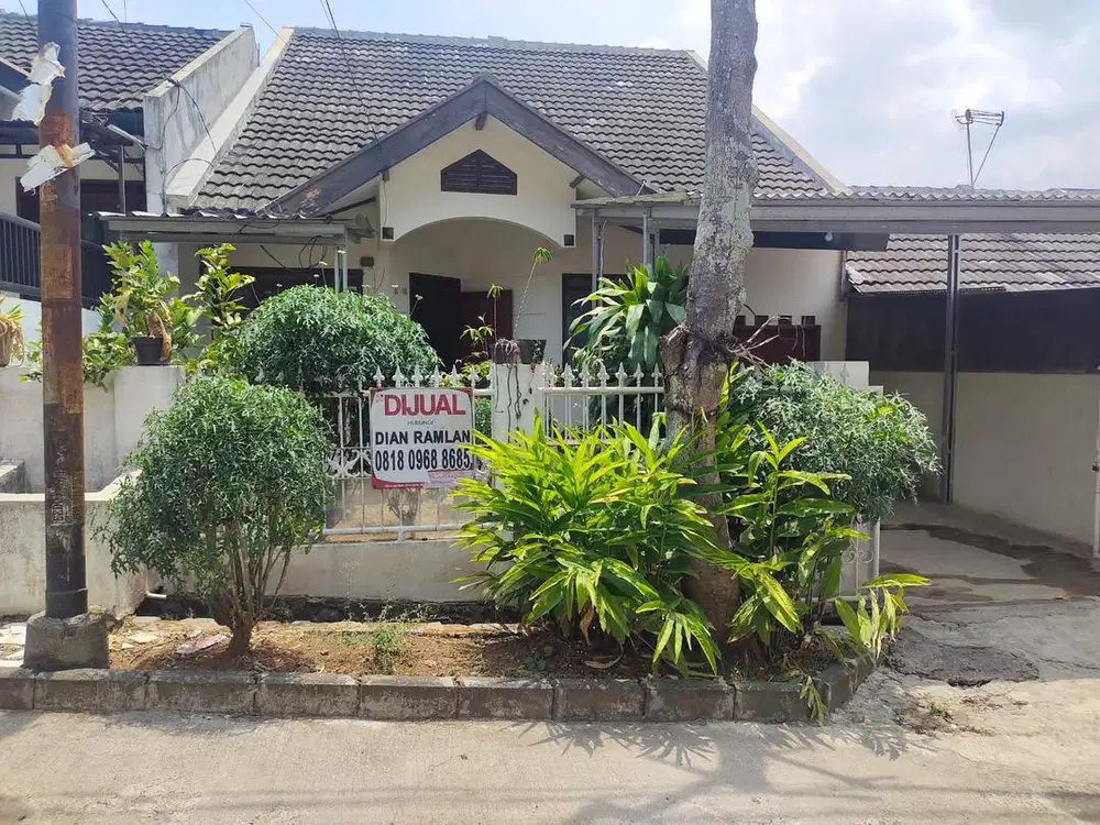 Rumah 2 Lantai Siap Huni di Komplek Taman Melati - Ada Ruang Usaha!