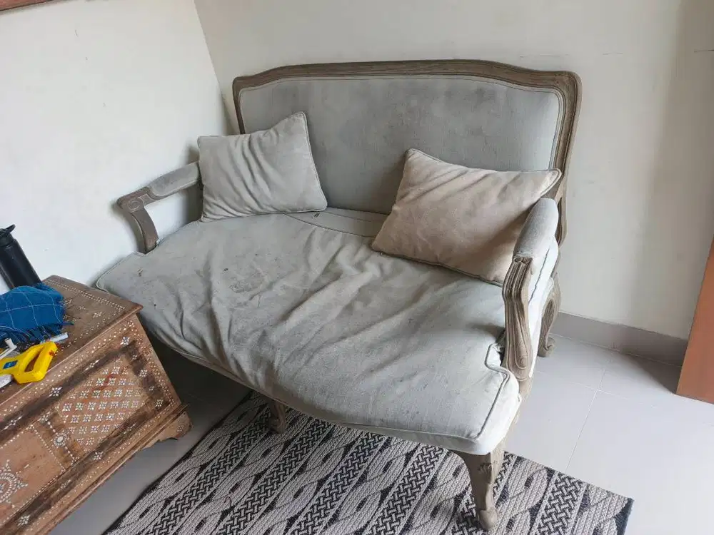 Sofa Klasik Voila Paris 1 Set Kayu Solid Kokoh