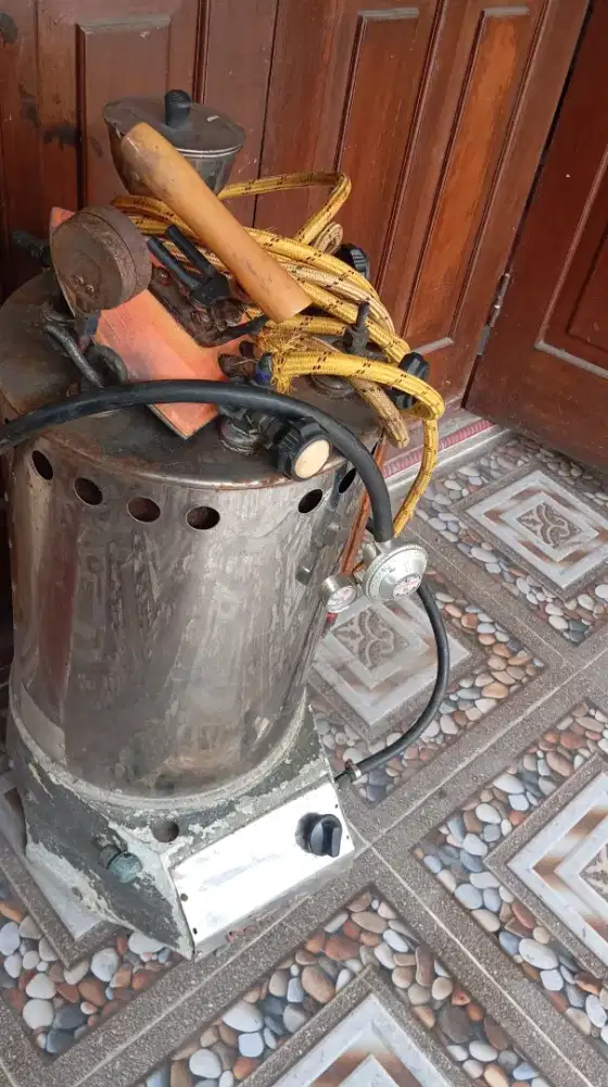 Setrika uap bekas laundry (15 liter)