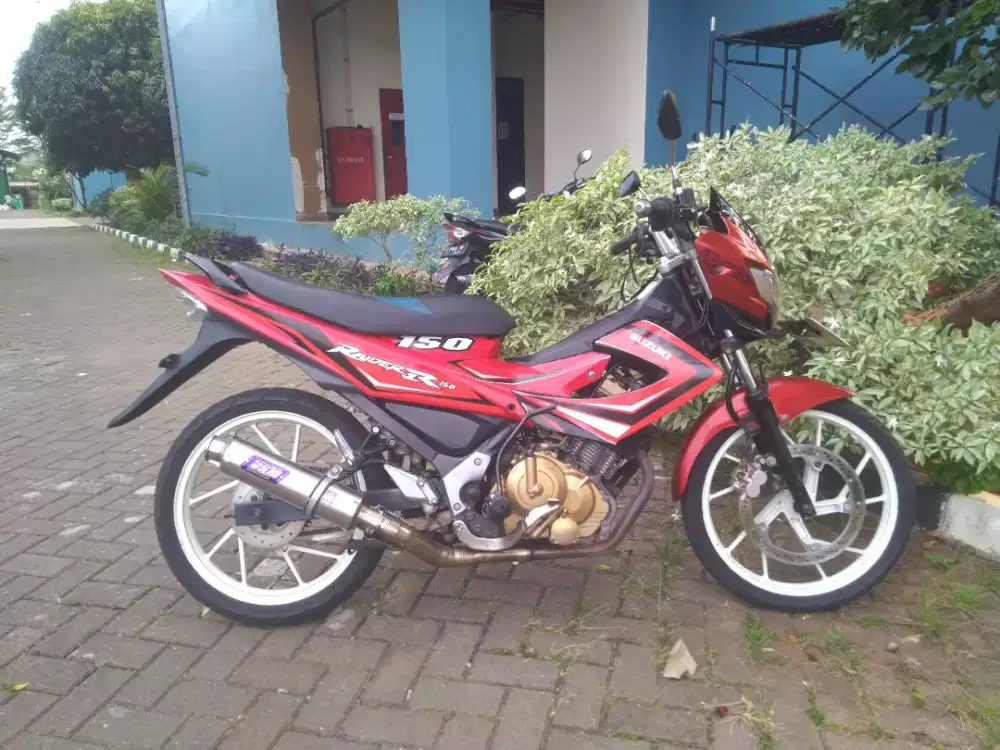 Satria Fu 150cc 2011 merah joss