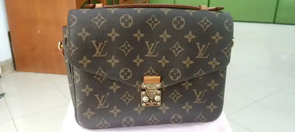 Tas Preloved Louis Vuitton code BL 0138