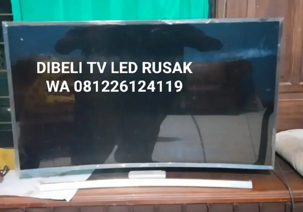 Tukang beli tv LED rusak