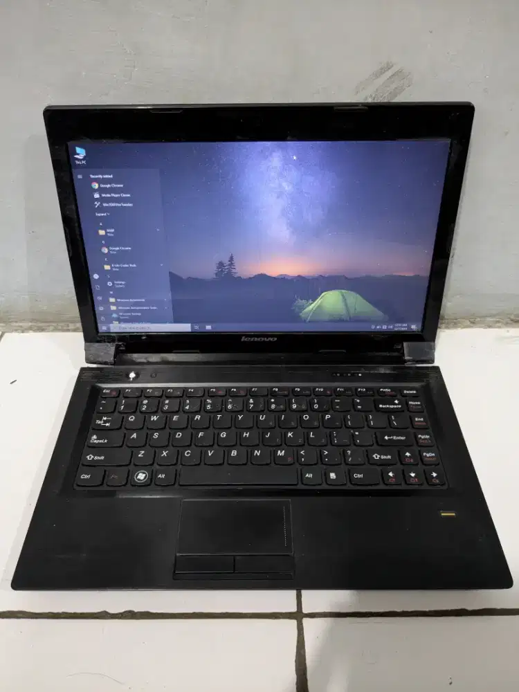 Laptop Lenovo B475 AMD A6 Quadcore Ram 4 Normalan Tinggal Pake