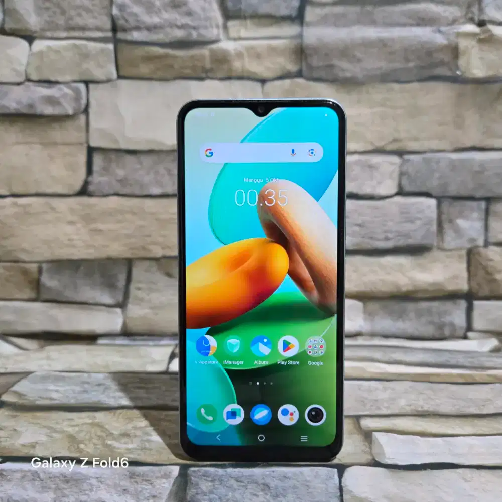 Vivo Y22 4/64 4G kelengkapan hp aja/batangan segel mulus 95%