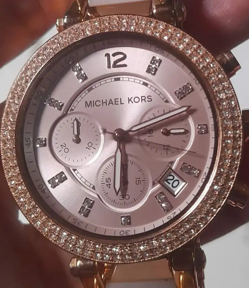 Jam tangan wanita Michael kors