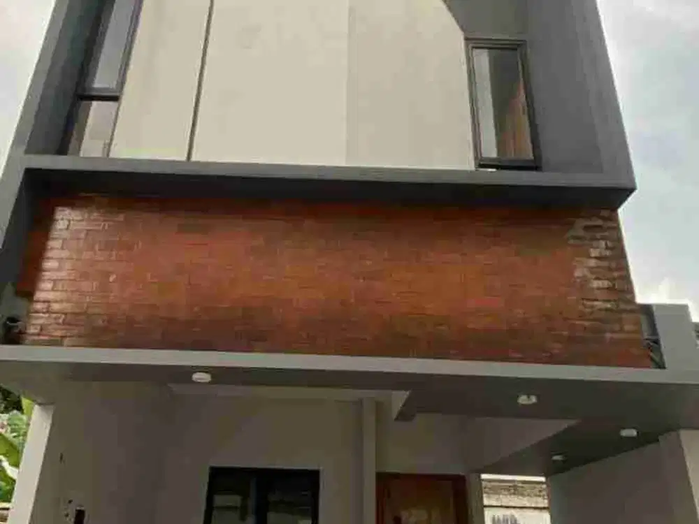 Rumah 3 Lantai Plus Rooftop Siap Huni Full Furnished Strategis di Pondok Labu, Jakarta