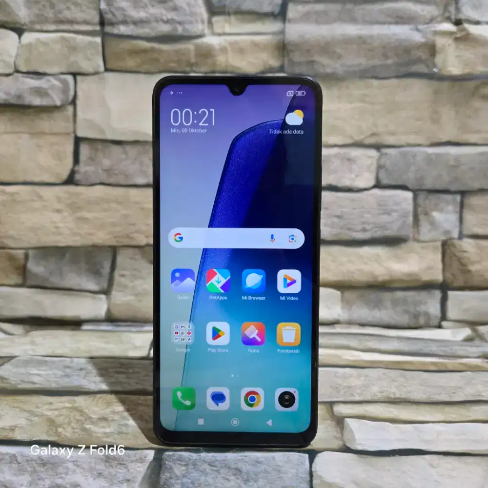 Xiaomi Redmi 14C 6/128 kelengkapan hp aja/batangan segel mulus 95%