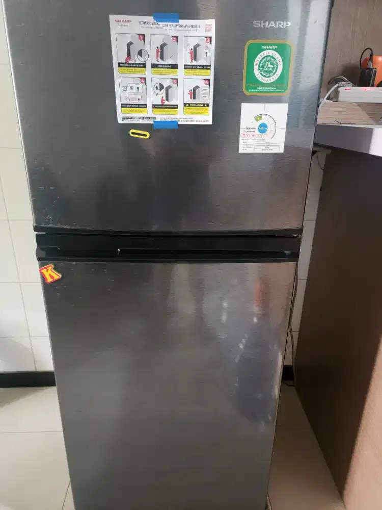 KULKAS SHARP 2 PINTU