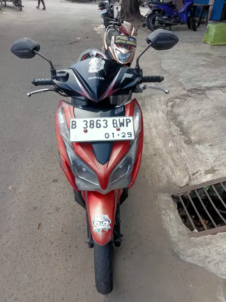 Honda Vario 125cc 2013 pajak hidup surat lengkap