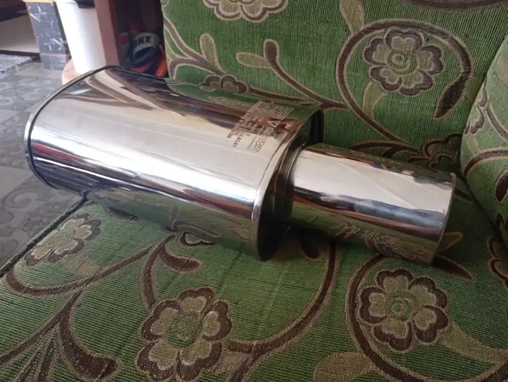 Knalpot / muffler mobil Baru , tidak jadi pakai