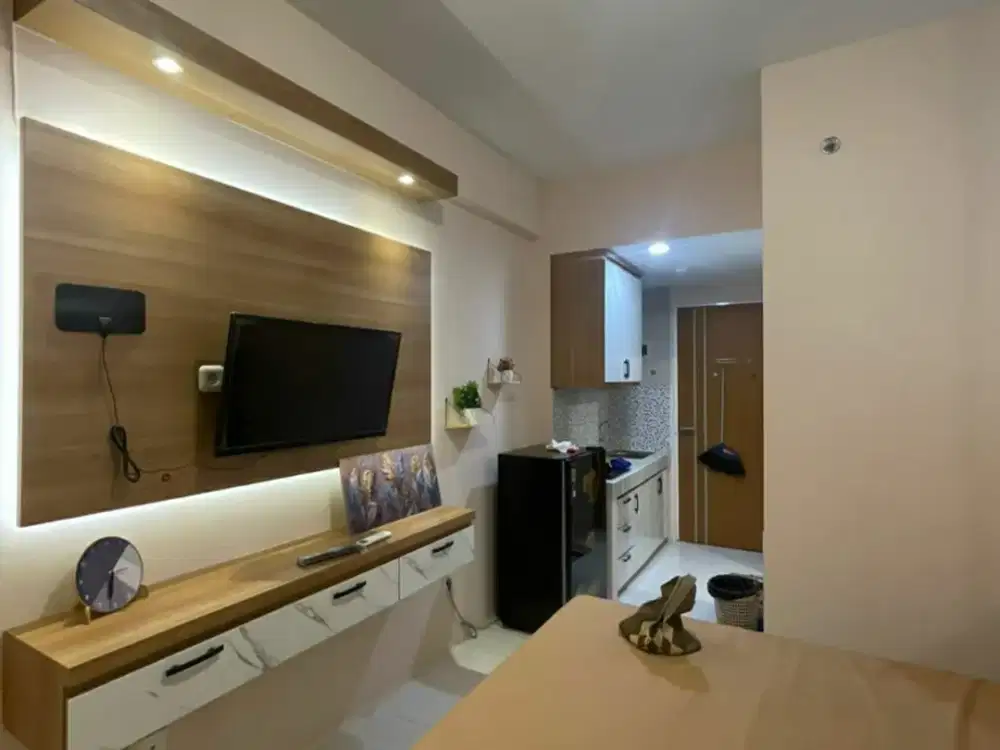 Rent apartemen puncak dharmahusada type studio unit bagus dkt galaxi mall, kenpark, kampus C & B unair